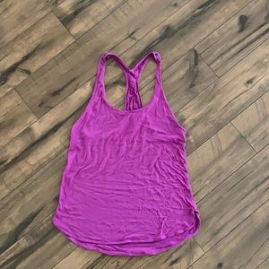 Lululemon size 6 tank